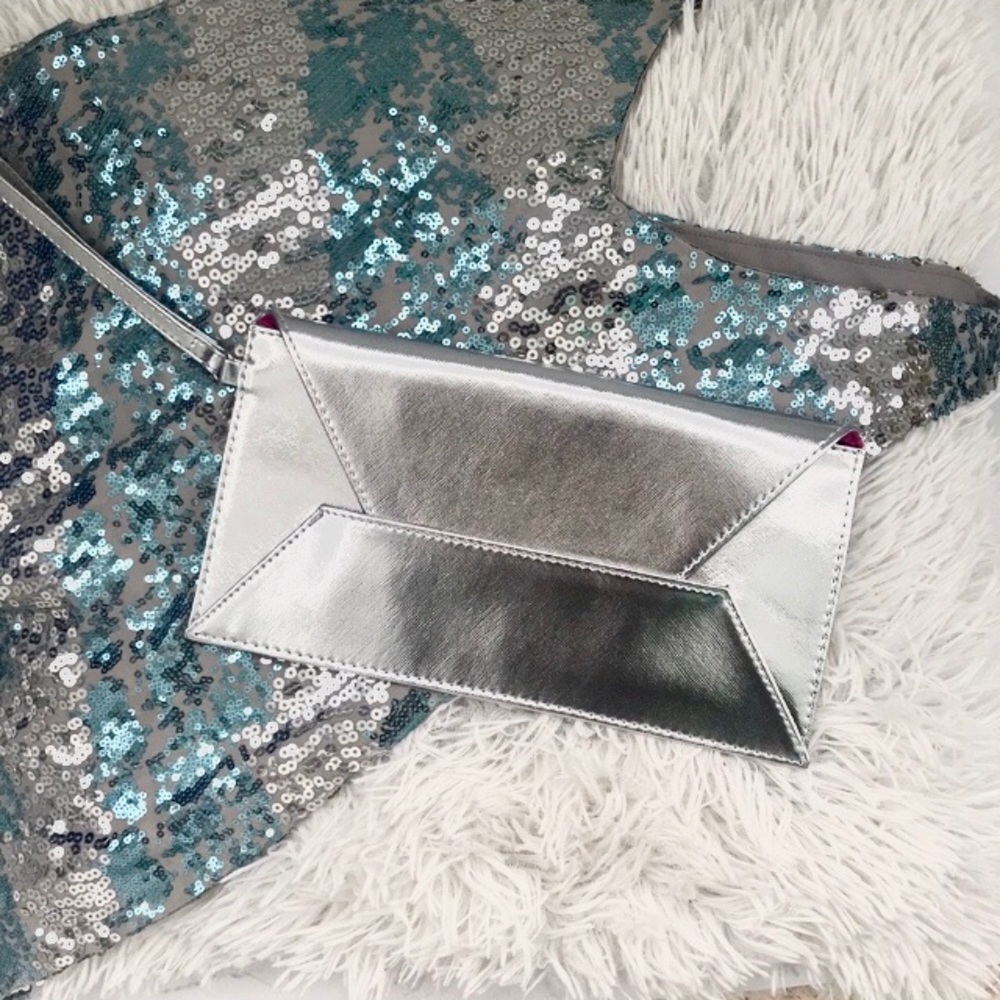 Silver Clutch